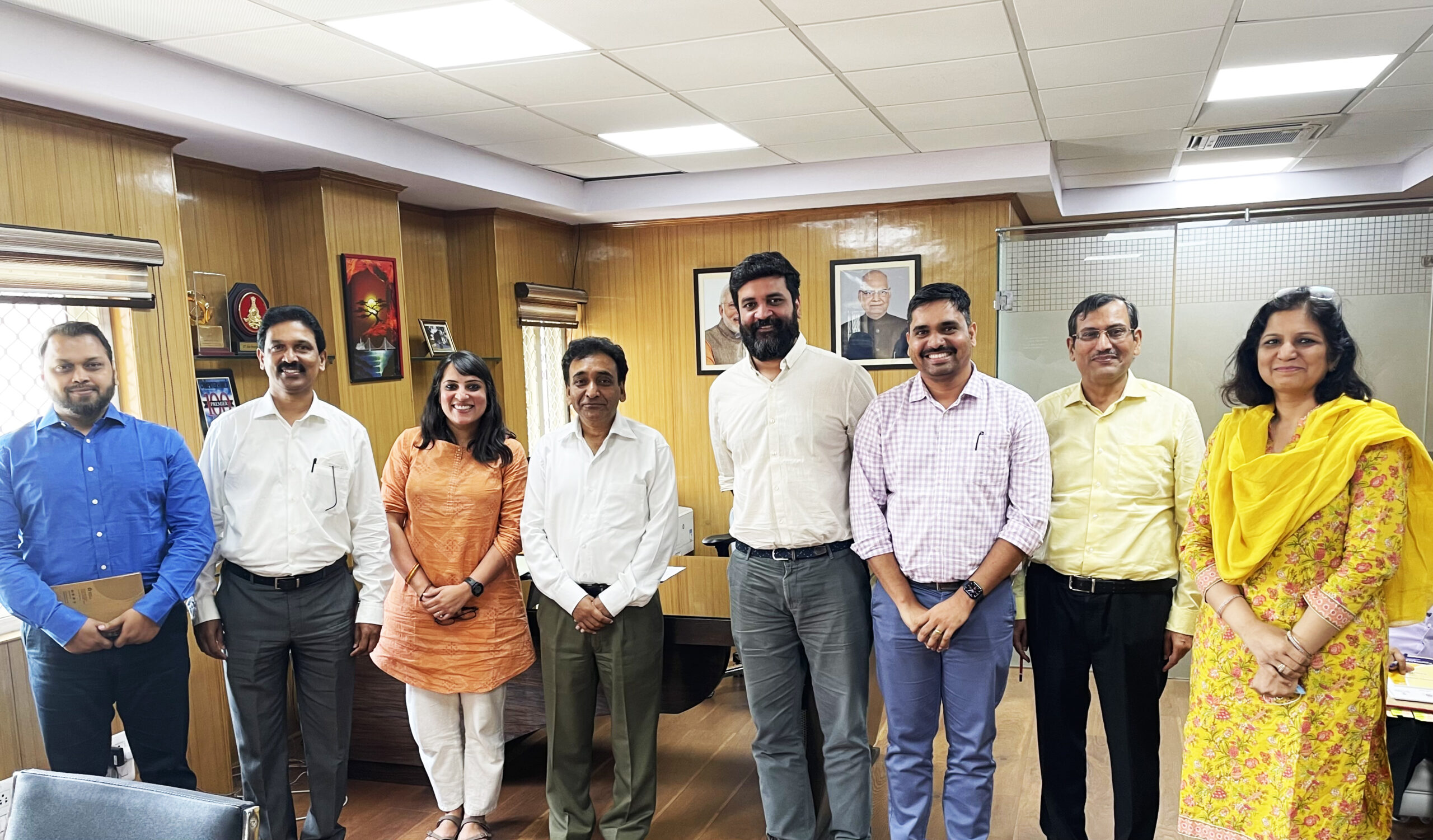 Rajesh-Agarwal-DGT-Director-with-the-Quest-Alliance-team-during-the-extension-of-MoU-with-MSDE-for-another-three-years-
